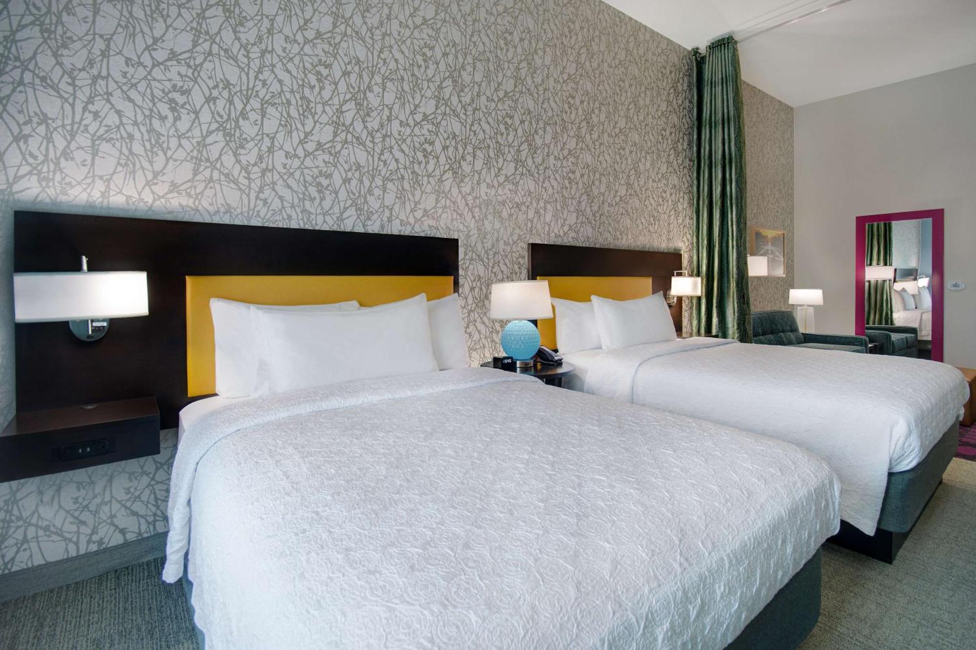 Home2 Suites By Hilton Burleson Extérieur photo