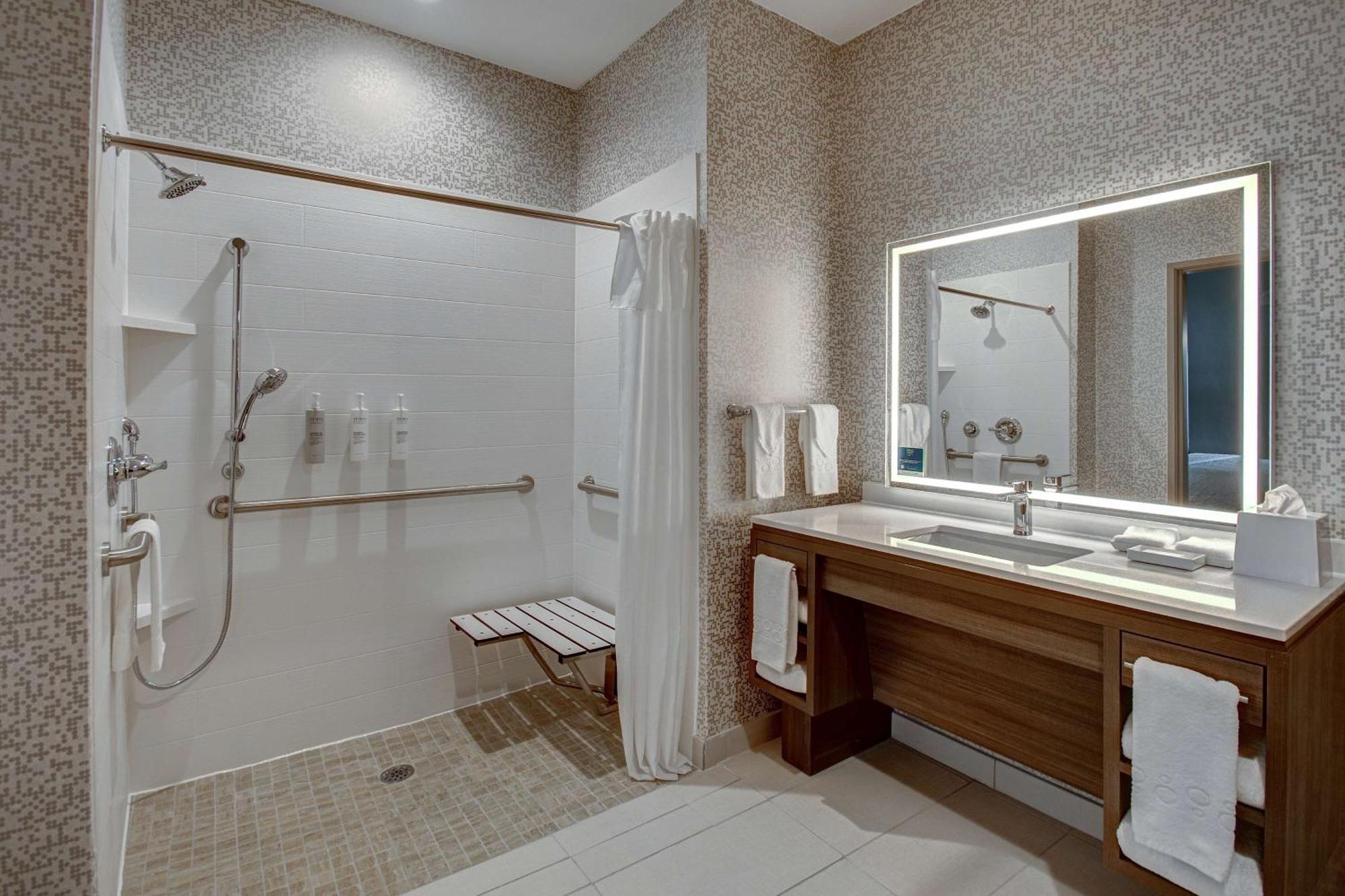 Home2 Suites By Hilton Burleson Extérieur photo