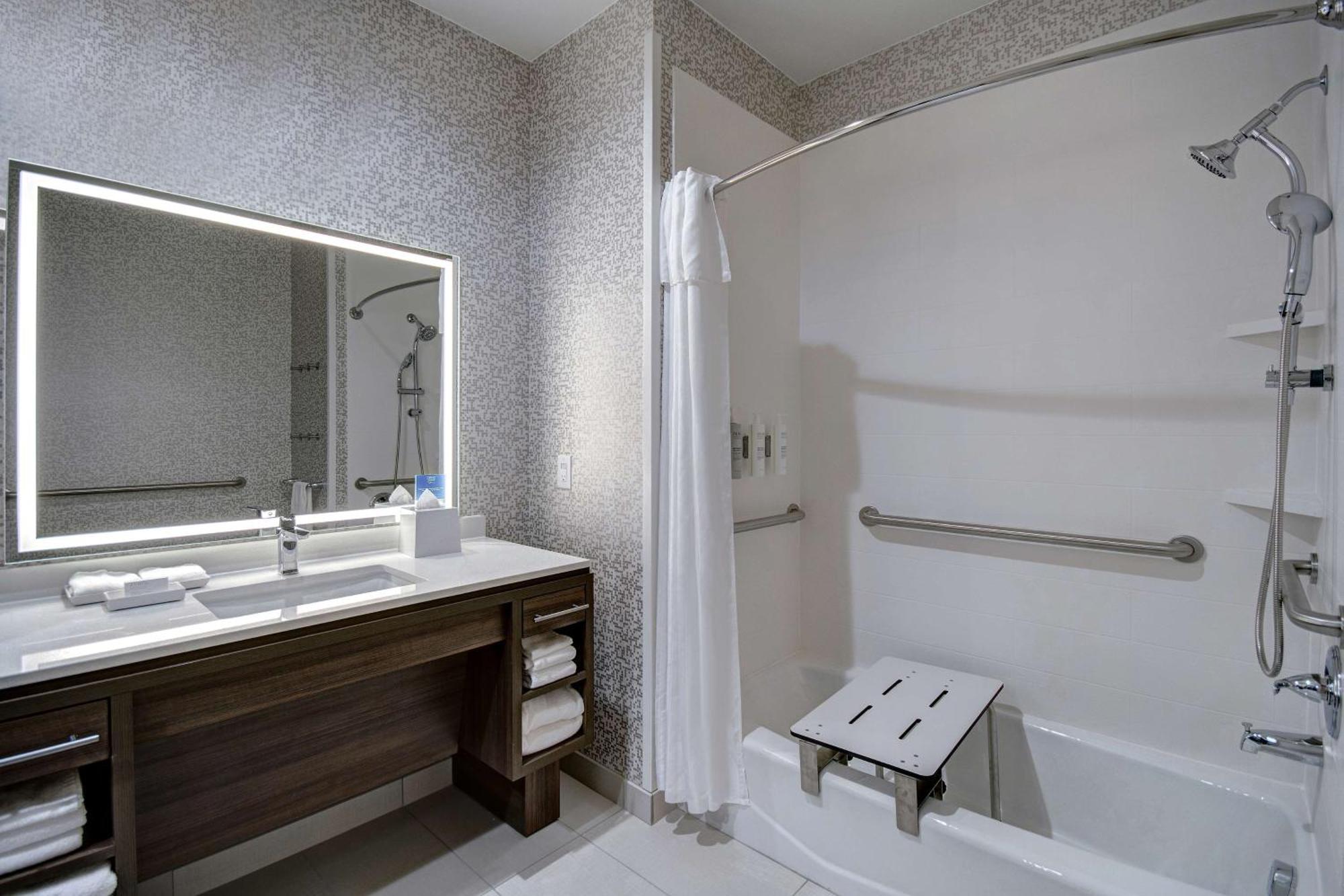 Home2 Suites By Hilton Burleson Extérieur photo