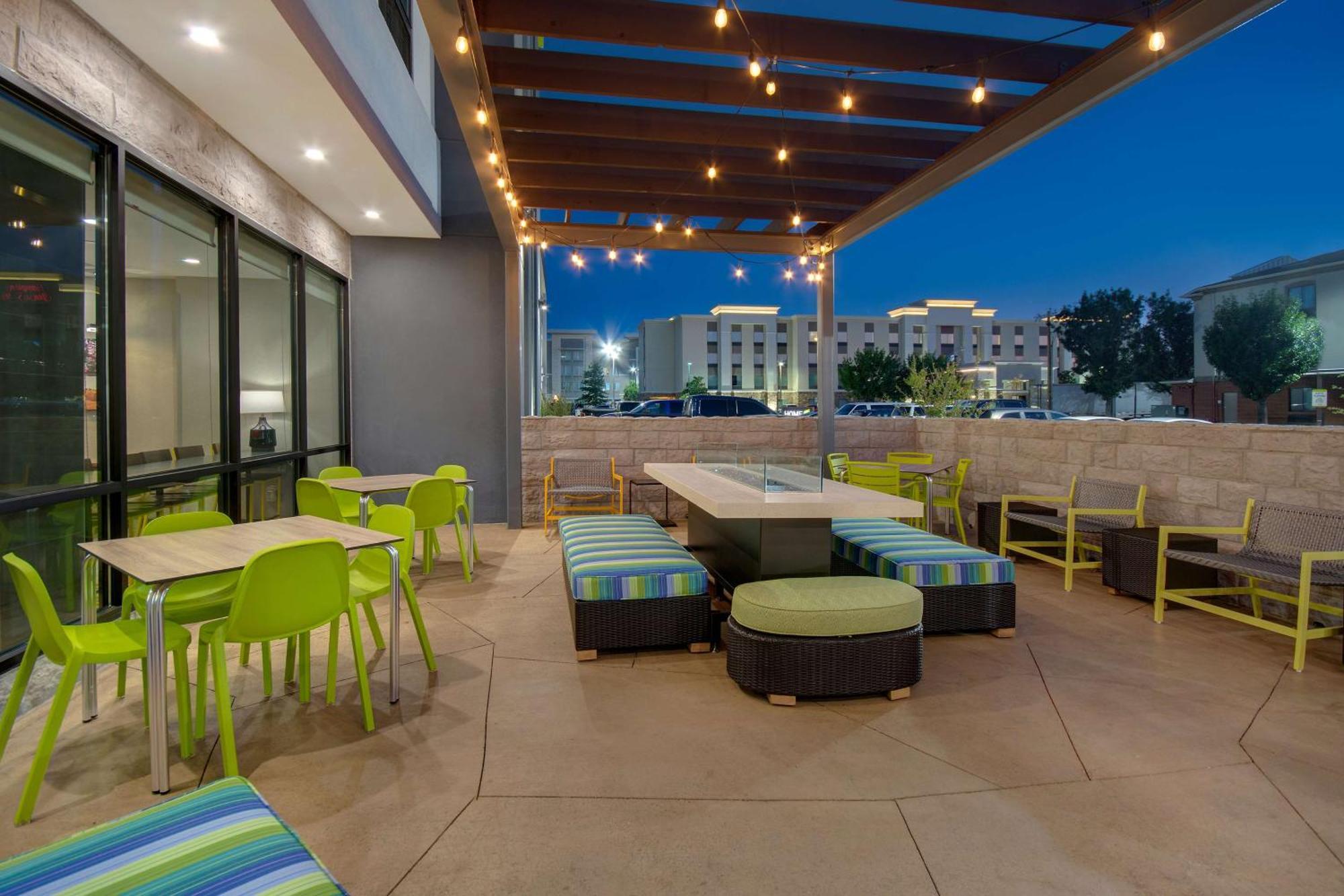 Home2 Suites By Hilton Burleson Extérieur photo