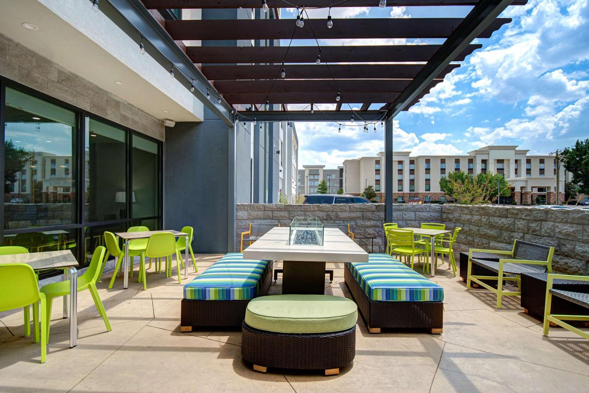 Home2 Suites By Hilton Burleson Extérieur photo